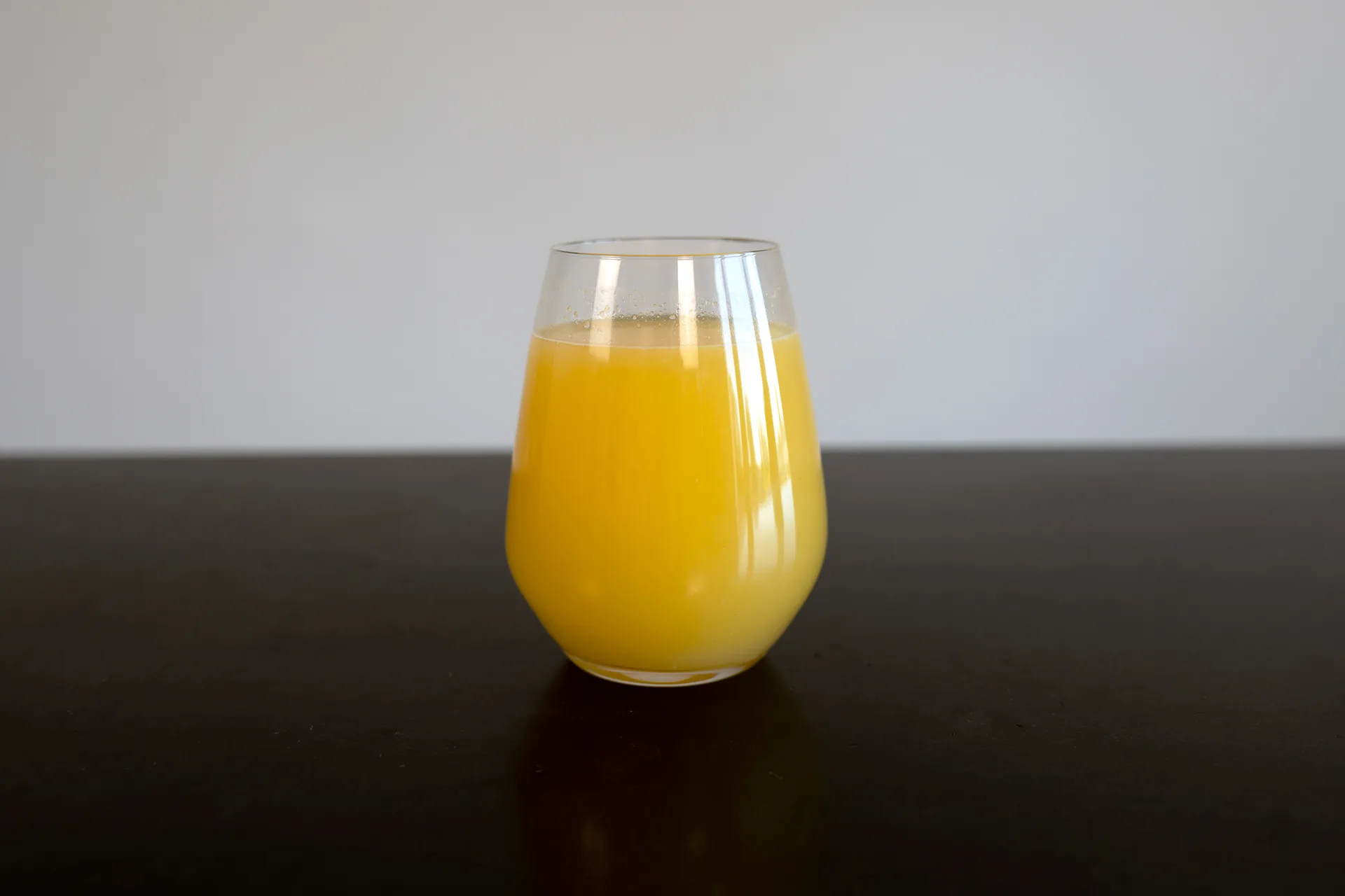 Glas mit Orange & Zitrone und Honig